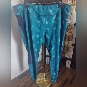 Avia size 2xl in great condition